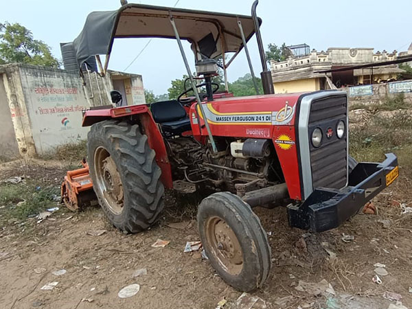 Tafe (Massey)Massey Ferguson 241 DI MAHA SHAKTI