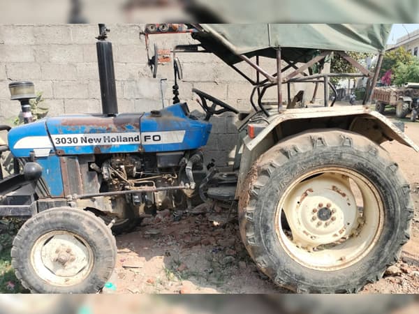 New Holland 3030