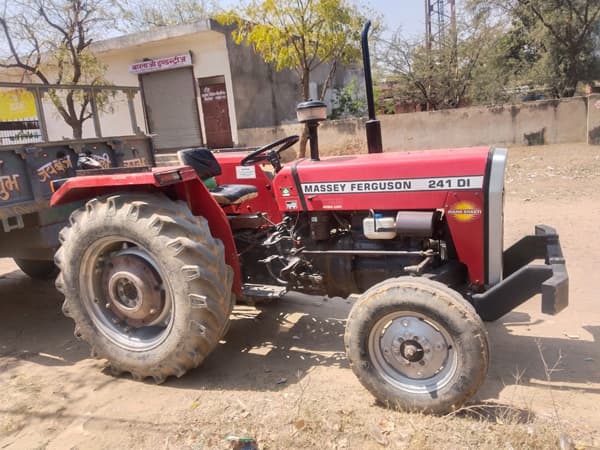 Tafe (Massey)Massey Ferguson 241 DI MAHA SHAKTI