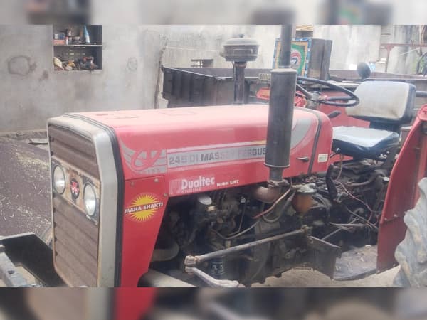 Tafe (Massey)Massey Ferguson 245 DI