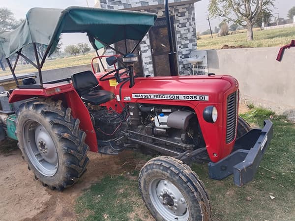 Tafe (Massey)Massey Ferguson 1035 DI
